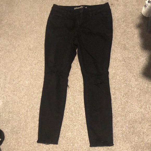 destroyed black jeggings